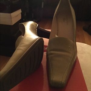 Anne Klein Heels Size 10